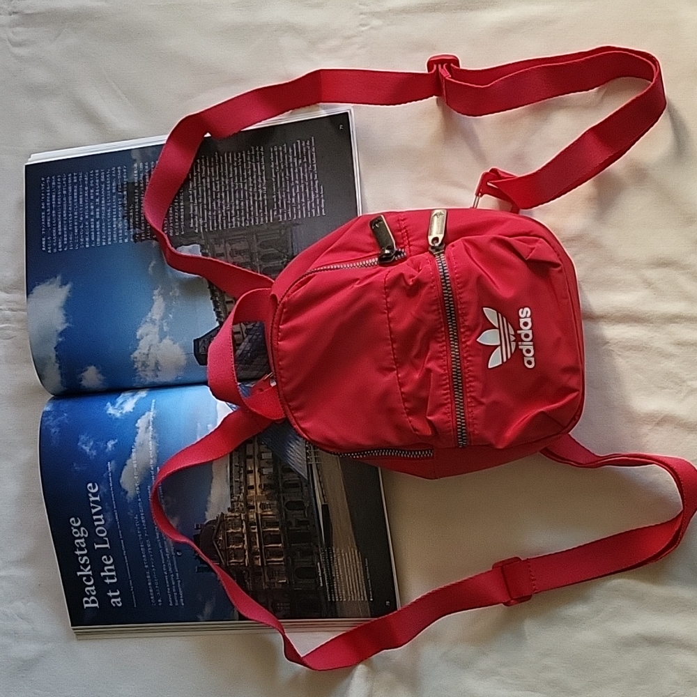 Adidas Mini Two Way Bag 🎒